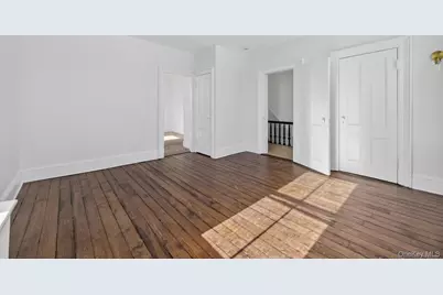 4 Parkview Terrace #2, Huntington, NY 11743 - Photo 7