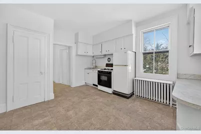 4 Parkview Terrace #2, Huntington, NY 11743 - Photo 9