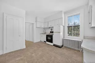 4 Parkview Terrace, Huntington, NY 11743 - Photo 9