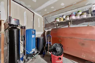 24 Pellbridge Dr, Hopewell Junction, NY 12533 - Photo 35