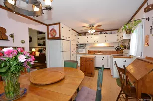 11 Cherokee St, Massapequa, NY 11758 - Photo 3