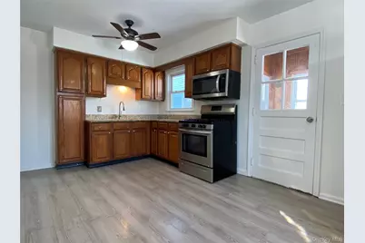 216 Raff Avenue, Mineola, NY 11501 - Photo 5