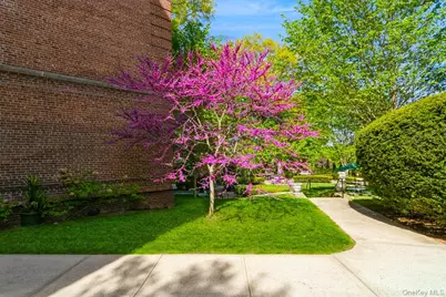 90 Bryant Avenue #Croydon-2.C, White Plains, NY 10605 - Photo 27