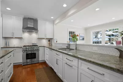 22 Ferncliff Road, Scarsdale, NY 10583 - Photo 11