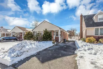 197 Emory Road, Mineola, NY 11501 - Photo 25