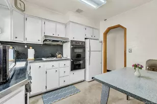 197 Emory Rd, Mineola, NY 11501 - Photo 13