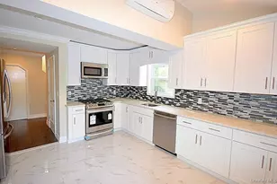 4 Addison Ln, Greenvale, NY 11548 - Photo 5