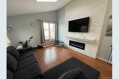 70 Birch Road, Amityville, NY 11701 - Photo 11