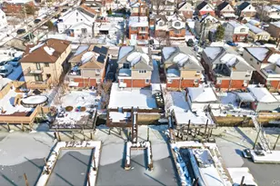 158-10 95th St, Howard Beach, NY 11414 - Photo 29