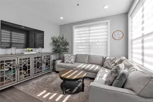 137 Emanuel Wy, East Meadow, NY 11554 - Photo 3