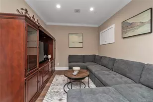 137 Emanuel Wy, East Meadow, NY 11554 - Photo 13