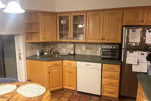 64 Maple Dr, Great Neck, NY 11021 - Photo 13