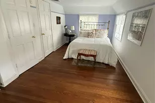 64 Maple Dr, Great Neck, NY 11021 - Photo 15