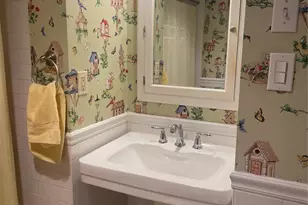 64 Maple Dr, Great Neck, NY 11021 - Photo 11