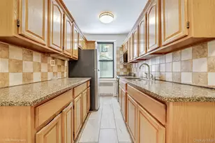 47-20 42nd St, Sunnyside, NY 11104 - Photo 3