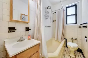 47-20 42nd St, Sunnyside, NY 11104 - Photo 9