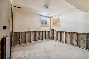 22 Conger St, New York, NY 10305 - Photo 25