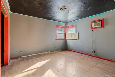 22 Conger Street, New York, NY 10305 - Photo 15