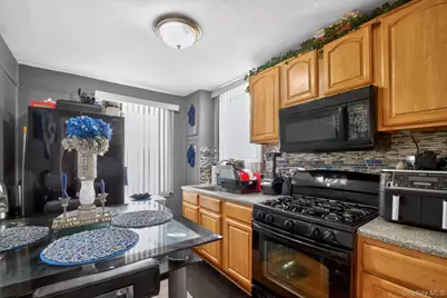 13715 231st Street, Springfield Gardens, NY 11413 - Photo 3