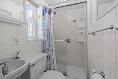 1115 Mace Avenue, Bronx, NY 10469 - Photo 15