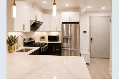 7065 Queens Boulevard #8J, Woodside, NY 11377 - Photo 5