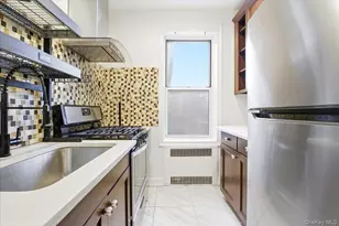 111-39 76th Rd, Forest Hills, NY 11375 - Photo 19