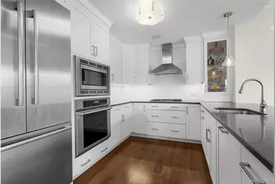 10 Byron Place #214, Larchmont, NY 10538 - Photo 5