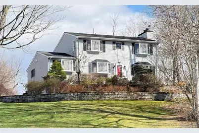 4 Chaucer Road, Staatsburg, NY 12580 - Photo 1