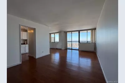 2 Bay Club Drive #17Z1, Bayside, NY 11360 - Photo 7