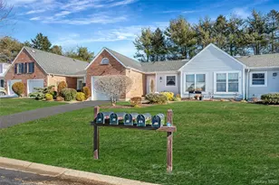 35 Chippendale Dr, Mount Sinai, NY 11766 - Photo 3