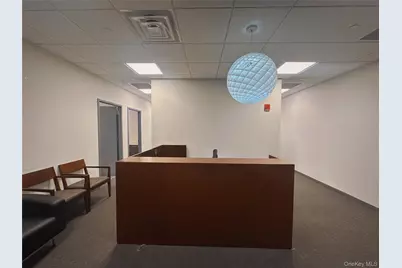 131-07 40th Rd #E27-E28, Flushing, NY 11354 - Photo 3