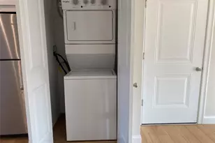 515 Jackson Ave, Lindenhurst, NY 11757 - Photo 7