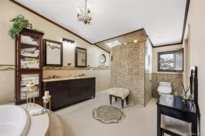 333 E Shore Road, Great Neck, NY 11023 - Photo 21