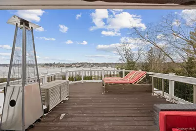 333 E Shore Road, Great Neck, NY 11023 - Photo 37