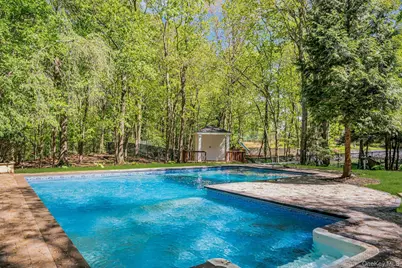 7 McCulloch Drive, Dix Hills, NY 11746 - Photo 45