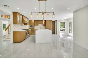 7 McCulloch Dr, Dix Hills, NY 11746 - Photo 15