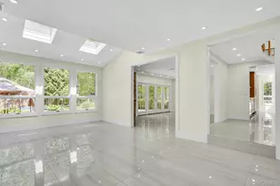 7 McCulloch Dr, Dix Hills, NY 11746 - Photo 21