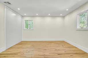 7 McCulloch Dr, Dix Hills, NY 11746 - Photo 37