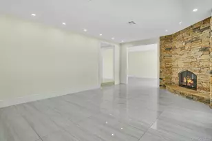 7 McCulloch Dr, Dix Hills, NY 11746 - Photo 25