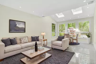 7 McCulloch Drive, Dix Hills, NY 11746 - Photo 27