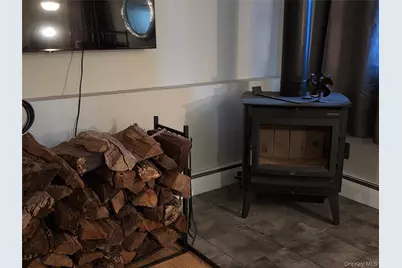 15 Canterbury Drive, Coram, NY 11727 - Photo 11