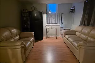 15 Canterbury Dr, Coram, NY 11727 - Photo 9