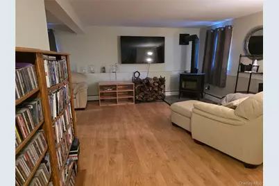 15 Canterbury Drive, Coram, NY 11727 - Photo 17