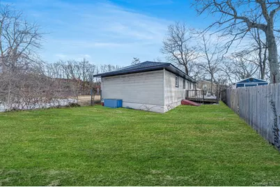 4902 Express Drive S, Ronkonkoma, NY 11779 - Photo 27