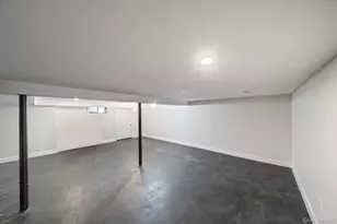 4902 Express Dr S, Ronkonkoma, NY 11779 - Photo 19