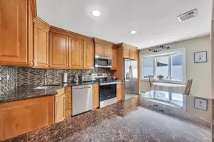 436 8th St, Bohemia, NY 11716 - Photo 5