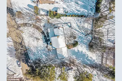 140 Seaman Neck Road, Dix Hills, NY 11746 - Photo 19