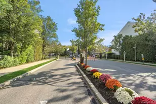 54 Morley Cir, Melville, NY 11747 - Photo 29