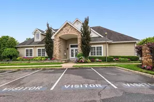 54 Morley Cir, Melville, NY 11747 - Photo 35