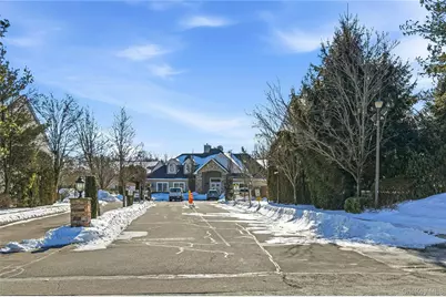 54 Morley Circle, Melville, NY 11747 - Photo 27